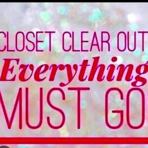 CLOSLING CLOSET!!!